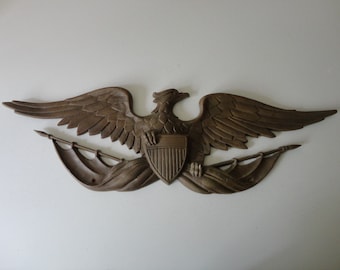 VINTAGE cast metal EAGLE wall HANGING - rustic patriotic decor - large metal eagle - outdoor eagle - sold as found