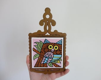 VINTAGE pink brown OWL ceramic tile in brown cast iron TRIVET - tile + frame marked Japan - vintage | retro owl decor - please read listing