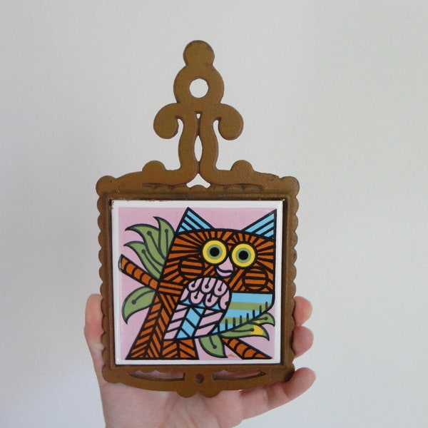 VINTAGE pink brown OWL ceramic tile in brown cast iron TRIVET - tile + frame marked Japan - vintage | retro owl decor - please read listing