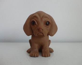 VINTAGE brown ceramic PUPPY dog FIGURINE - pitiful puppy figurine - sad puppy dog figurine - vintage dog decor - signed r hetrick 465 usa