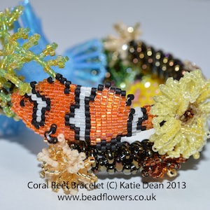 Beaded fish patterns to make a coral reef bracelet - beading tutorial