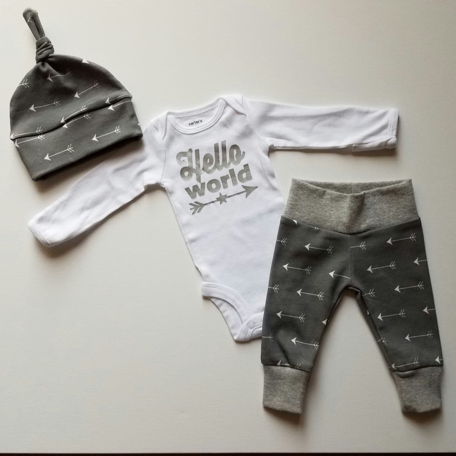 carter's newborn boy coming home outfit