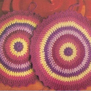 Scrap Yarn Potholders