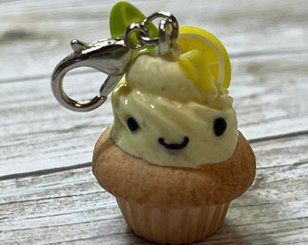 Miniature kawaii lemon cupcake charm/pendant with tiny lemon slices miniature food