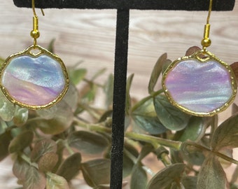 Faux Mother of Pearl Organic Circle Hammered Gold earrings