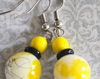Yellow and Black Earrings, Petite Earrings, Gifts for Her, Bridesmaid Gifts, Yellow Earrings, Flower Earrings, Glass Earrings