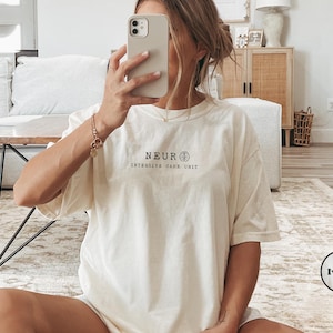 Comfort Colors® Neuro ICU Nurse T-Shirt Neuro Intensive Care Unit Tee Brain Nurse Gift Neurology Nurse Shirt Neuro Nursing Graduation Tee
