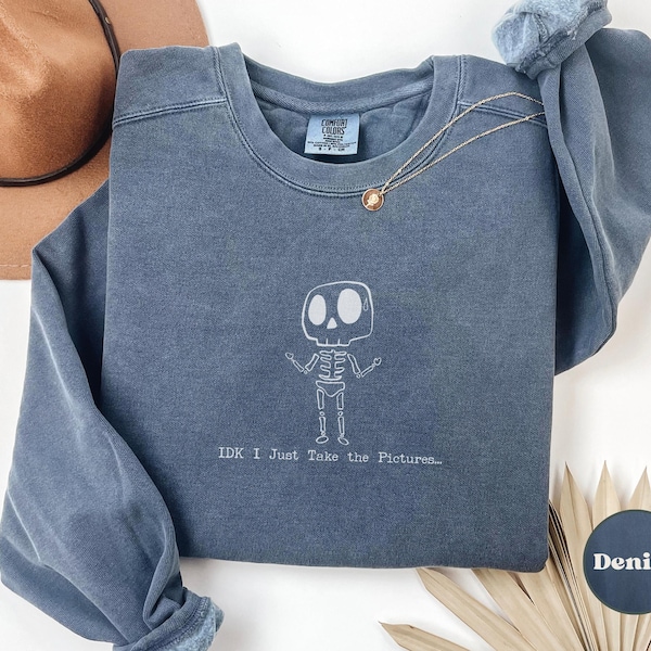 Comfort Colors Radiology Sweatshirt Funny Rad Tech Crewneck Gift for Xray Tech MRI CT Ultrasound Student Radiologic Technologist Pullover