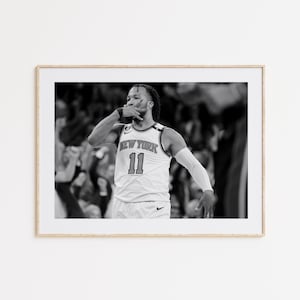 Jalen Brunson Poster, The Big Fundamental,Black and White Wall Art,Vintage Wall Art,Photograph Prints, Basketball Gift, NBA Fans, Sport Gift