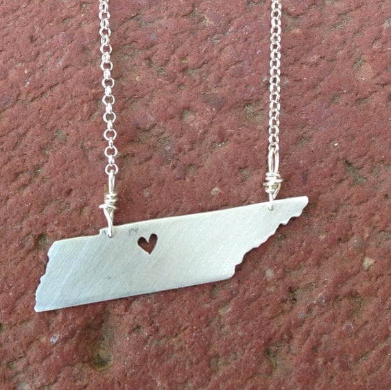 Silver Tennessee Necklace,TN State Shaped Necklace,Tennessee State Charm Necklace,Tennessee Necklace With A Heart