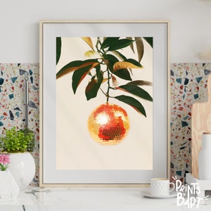 Oranje discobal print, retro badkamer kunst aan de muur, funky food home decor, levendige maximalistische poster, bar kar print | Digitaal downloaden
