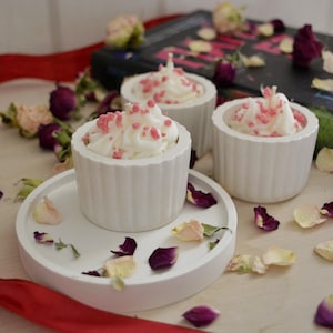 Fall Cupcake Candles Gift Set – Strawberry Cream Pie Scented Soy Candles – Cozy Autumn Decor