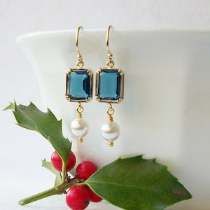 Sapphire Blue Pearl Dangle Earrings, September Birthstone Jewelry, Freshwater Pearl Earrings