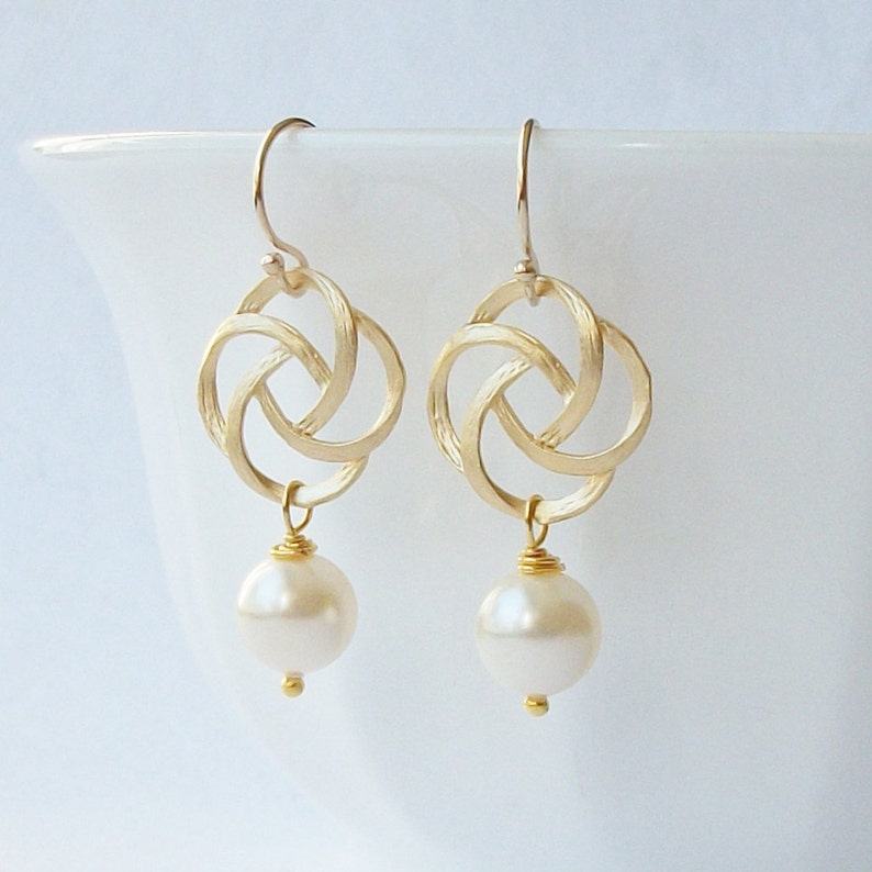 Pearl Earrings, Love Knot Pearl Earrings image 1