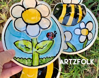 small Handmade Pottery Bumble Bee and daisy art Bowl by Artzfolk fun bee lover gift