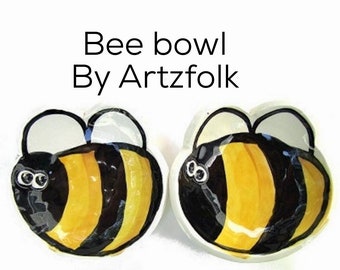 small Handmade Pottery Bumble Bee art Bowl by Artzfolk fun bee lover gift