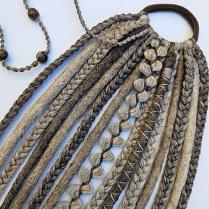 Blond Zöpfe in Dreads Erweiterungen, Dreads auf Haarband - Synthetische Dreads Pferdeschwanz, handgemachte Haarverlängerungen, blonde Dreads auf elastischem Band
