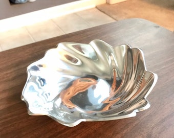 Vintage Midcentury Abstract Aluminum Chrome Bowl 1960s Swirl Arthur Court Style Shiny