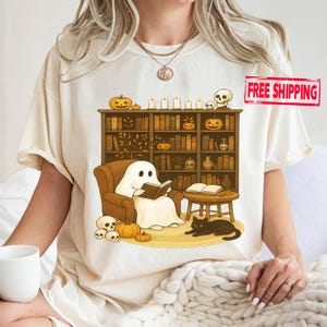 Retro Ghost Reading Books Shirt, Librarian Ghost Halloween Tee, Halloween Teacher Shirt, Halloween Shirt, Teacher Gift, Halloween Gift Shirt