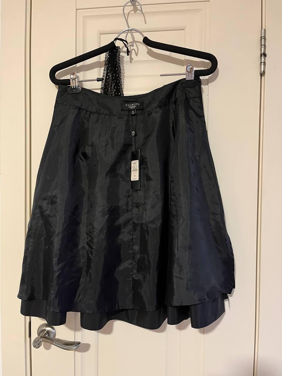 Jupe plissée noire pour femmes Talbots, taille 6P (petits) #012 - France