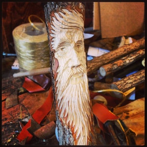 Walking Stick with Tree Spirit Wood Carving Hiking Stick with Carved Face Walking Staff Gifts for Hikers Gifts for Dads Gifts for Brothers