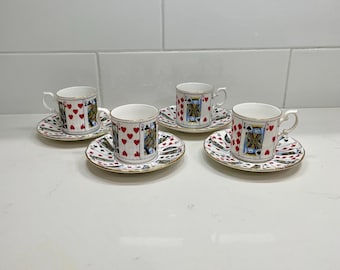 Taza/platillo de café de Staffordshire isabelina "Cortada para café", creo que fue hecha para Tiffany & Co., pero no tiene marca.