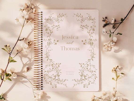 Wedding Planner Book 6x9, Personalized Bridal Organizer, Custom Engagement Gift for Bride, Floral Frame