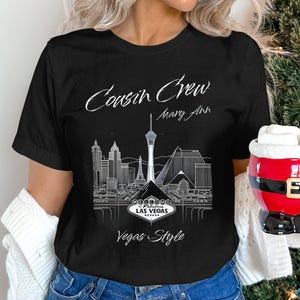 Camiseta personalizada con el horizonte de Las Vegas, camiseta gráfica única de Las Vegas, camiseta de viaje de Cousin Crew, divertido recuerdo de Las Vegas, opción de cuello en V de Las Vegas