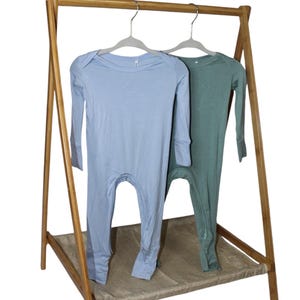 Sage Baby Zipper Footie Pajamas, Long Sleeve with Two Way U Zipper Rompers, Newborn Baby Outfit, Bamboo Baby Footie Sleepers