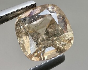 4.70 Carat Natural Imperial Topaz Golden Color From Famous Katlang Mine Pakistan