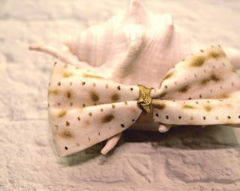 Matzah Hair Bow: Jewish Holiday Accessory, Passover Party Favor