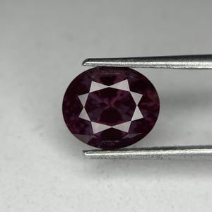 4.4 Ctw Lab Alexandrite Color Change (Czochralski) Oval Cut, 10.7 x 9.1 (mm)