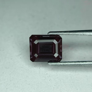 2.11 Ctw Lab Alexandrite Color Change (Czochralski) Emerald Cut, 7.7 x 6.4 (mm)