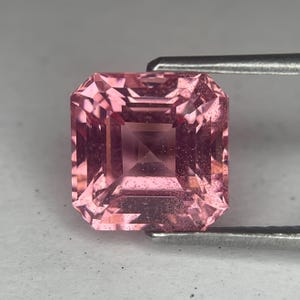 Zafiro rosa de laboratorio de 5 quilates (talla Czochralski) Asscher, 9 mm