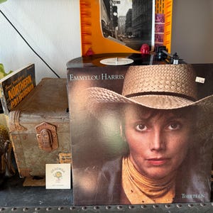 Vintage 1986 Emmylou Harris - Thirteen Vinyl Record Album