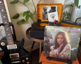 Vintage 1969 The Vogues - Memories Vinyl Record Album
