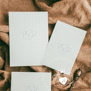Conjunto de mockups de cartão 5x7 4x6 e 5x3,5 Boho Styled Mockup Flatlay Minimalista Wedding Invitation Mockup PSD Smart Object e JPEG Real Photo