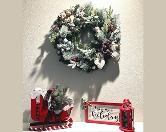 Frosted Christmas Wreath - Winter Holiday Decor - Frosted Berries - Pine Wreath - Corona Navideña - Decoración de Invernio - Latina Owned