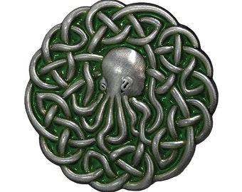 Celtic Knot Cthulhu Pin 3D diestruck silver with green enamel color accent