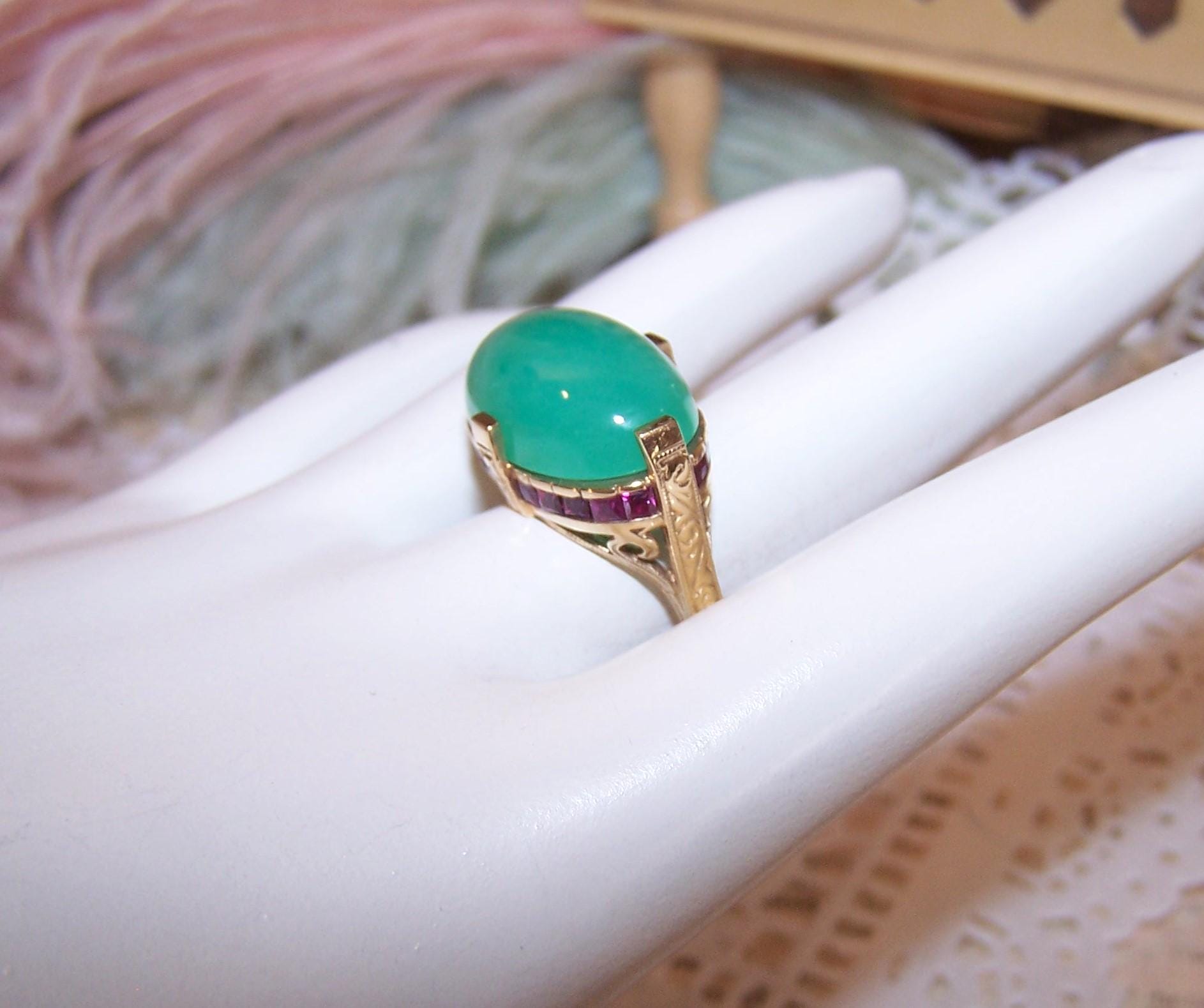 Retro 14K Gold Chrysoprase & Calibre Cut Ruby Cocktail Ring - Size 7.75 ...