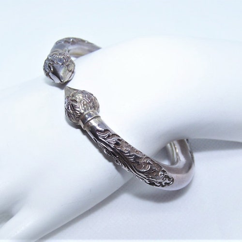 Shops Vintage Modernist Made in Cambodia Cambodian Sterling Silver Cuff Bracelet with Engraved Design - Size 6