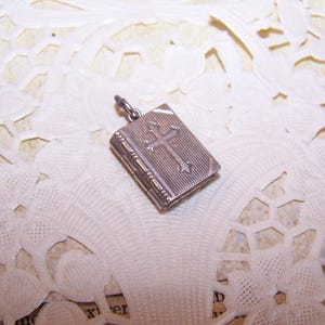 Vintage JMF & Co Sterling Silver Charm - Holy Bible Book with Lords Prayer