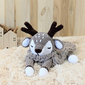 Stuffed animal pajama holder top