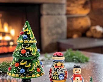 Handmade Christmas Nesting Doll Set: Wooden Santa, Snowman, Tree (4pc)