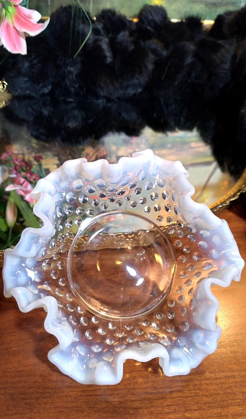 Vintage Fenton Hobnail French Opalescent 5" Round Double Crimped Bon ...