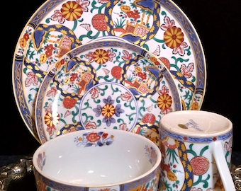 Vintage China Imari Gohan (4) Pc. Place Setting 10" Dinner Plate | 7"  Salad | 5" Coupe Cereal Bowl | Mug