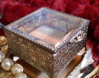 Gold Filigree Ormolu Footed Jewelry/Trinket Box | Hollywood Regency Gold Filigree/Metal Casket/Storage Box