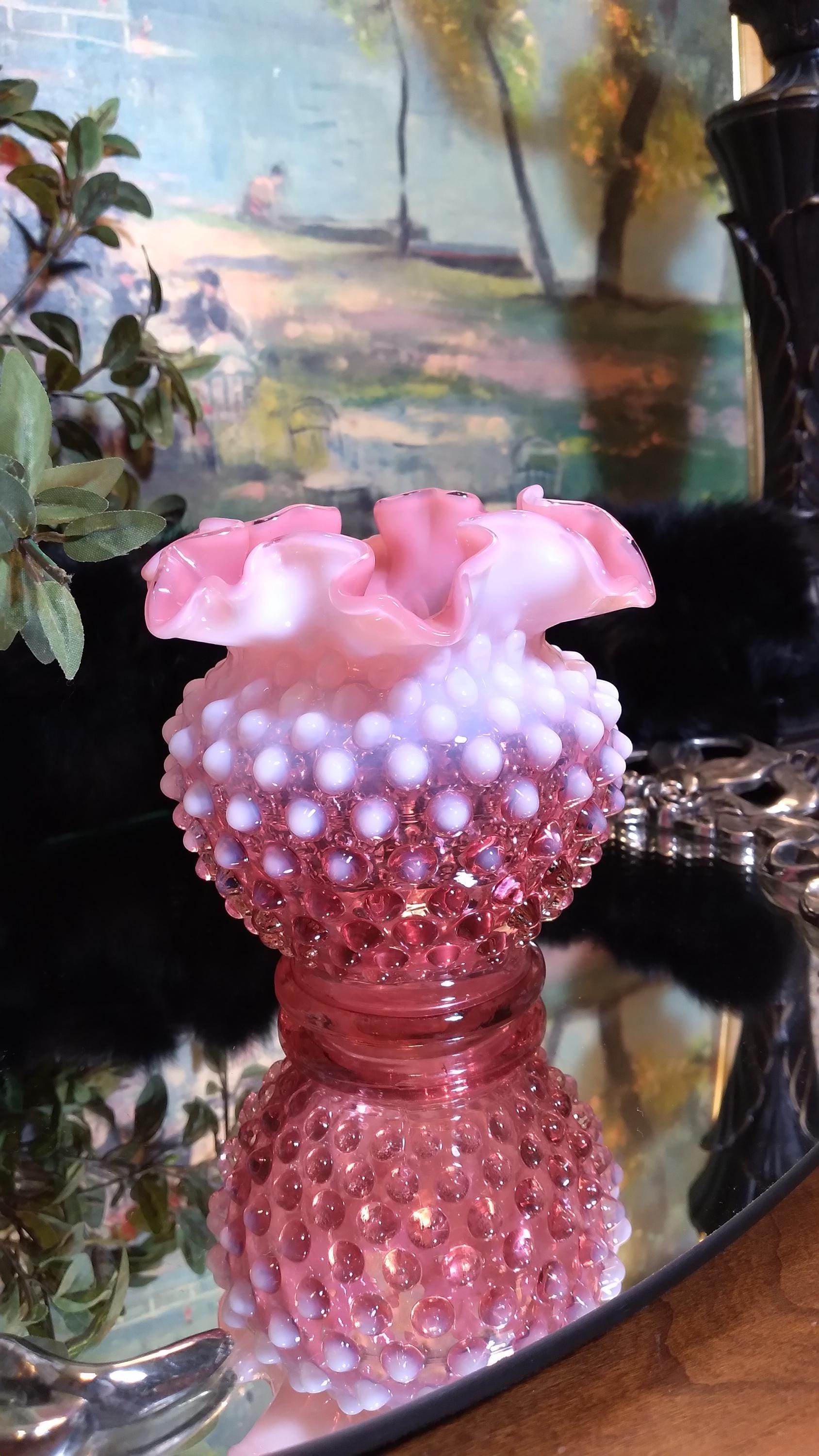 フェントン　クランベリー　オパールセント　ホブネイル　ミニフラワーベース Fenton Hobnail Cranberry Vase - Etsy