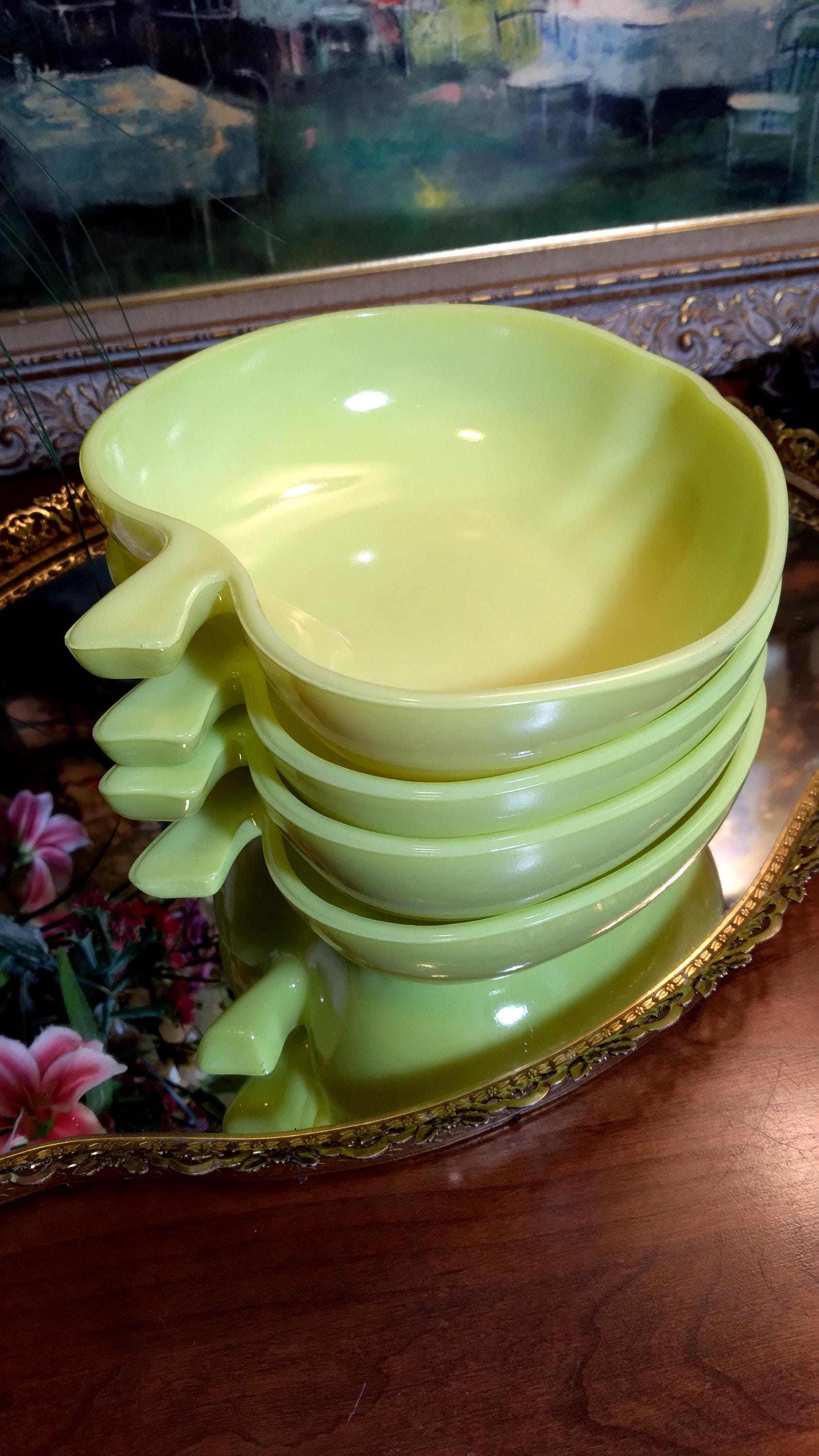 CHARTREUSE 2本セット Vintage Hazel Atlas Chartreuse - Etsy