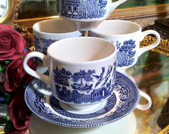 Churhill Blue Willow Cups Georgian Set of (4) Vintage Blue
